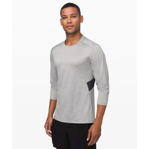 Lululemon Fast and Free 3/4 Length Sleeve Running Shirt Size Large EUC